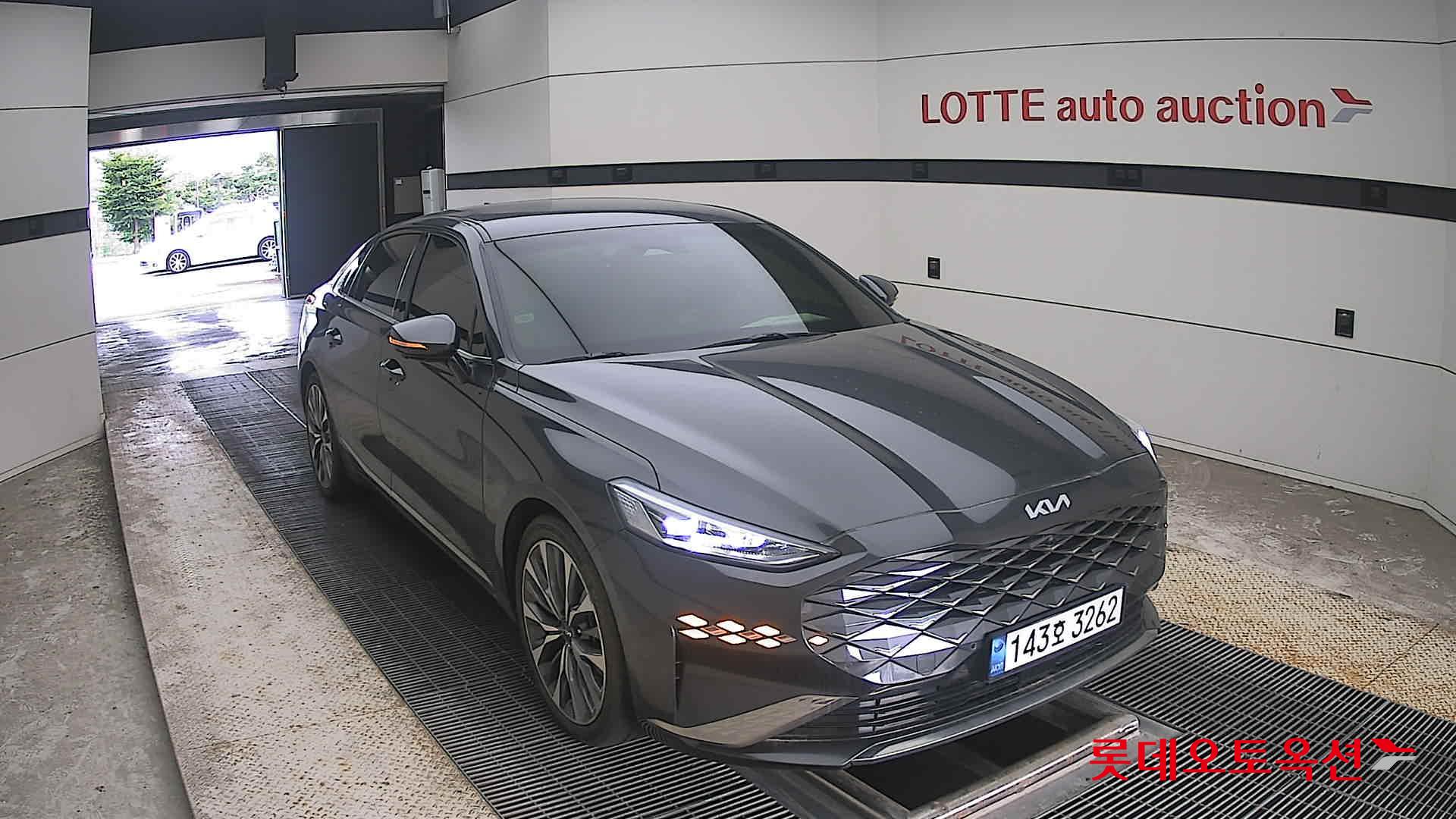 2022 - kia k8