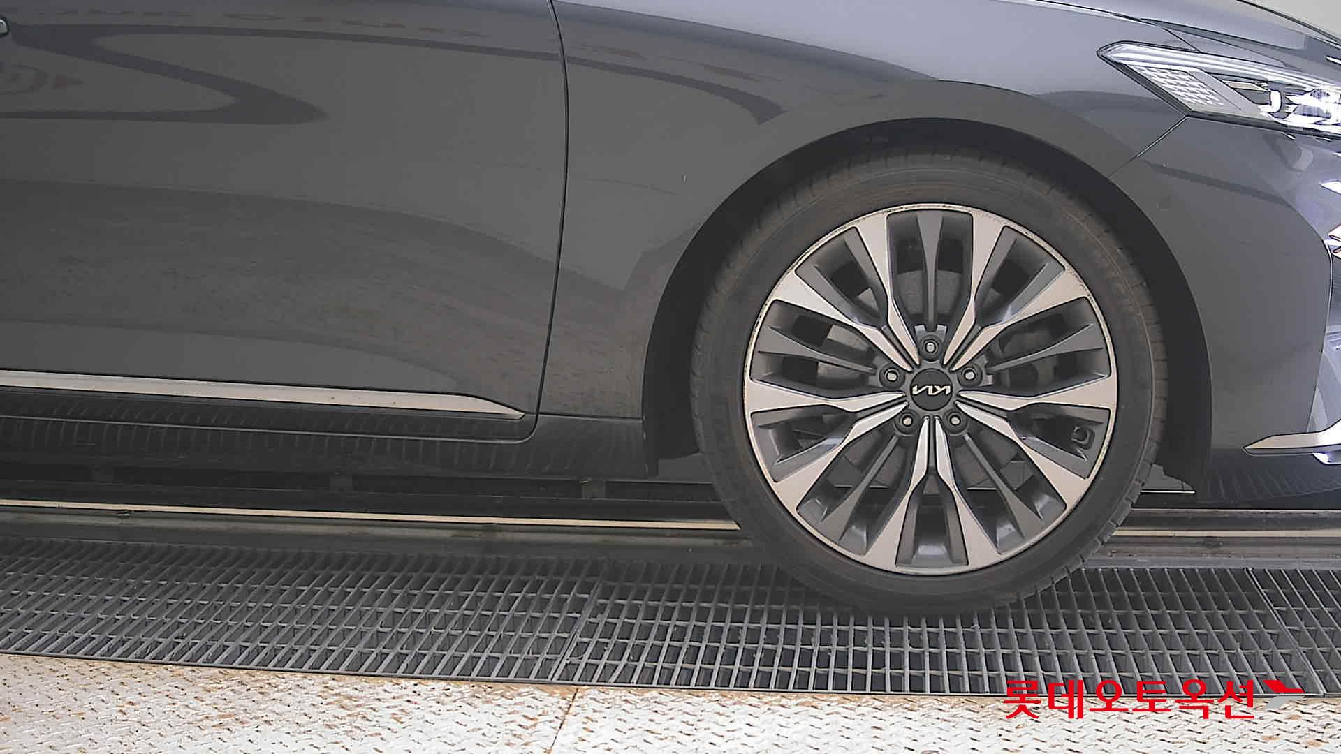 2022 - kia k8