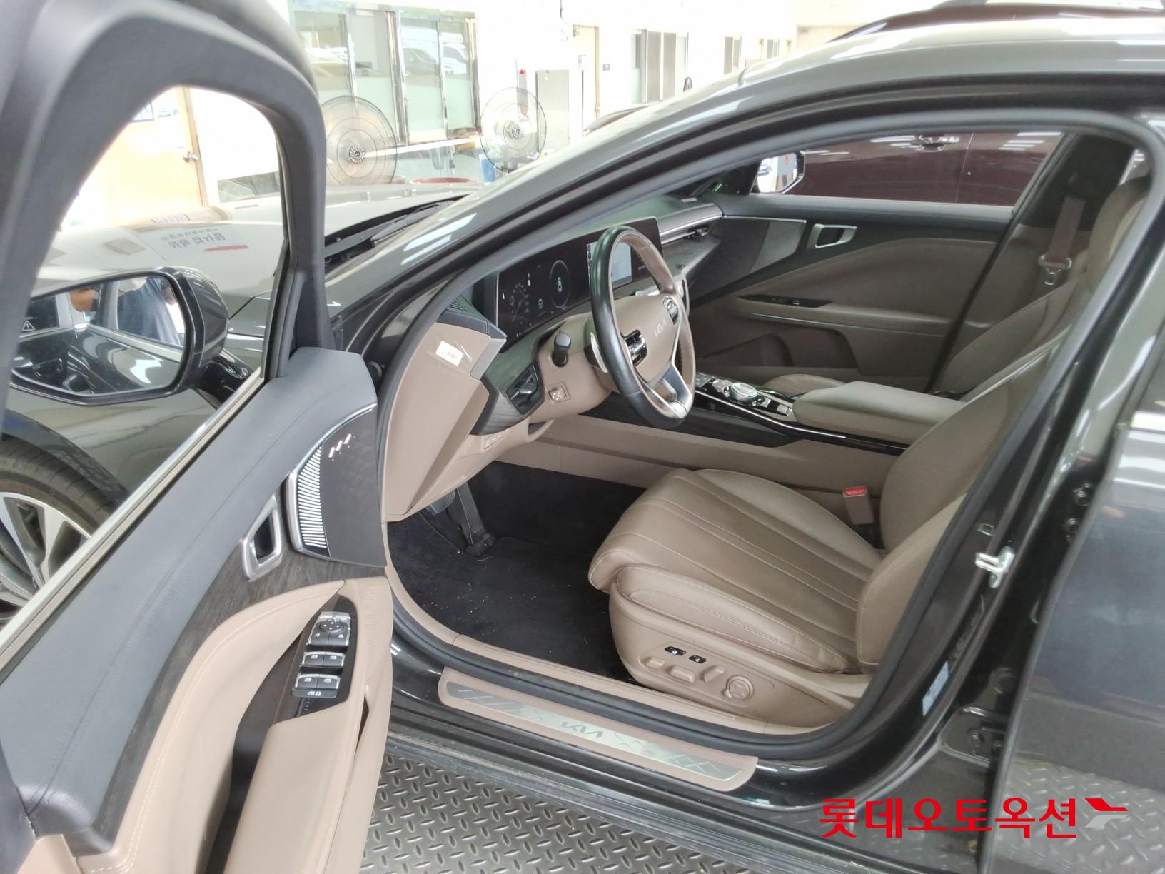 2022 - kia k8