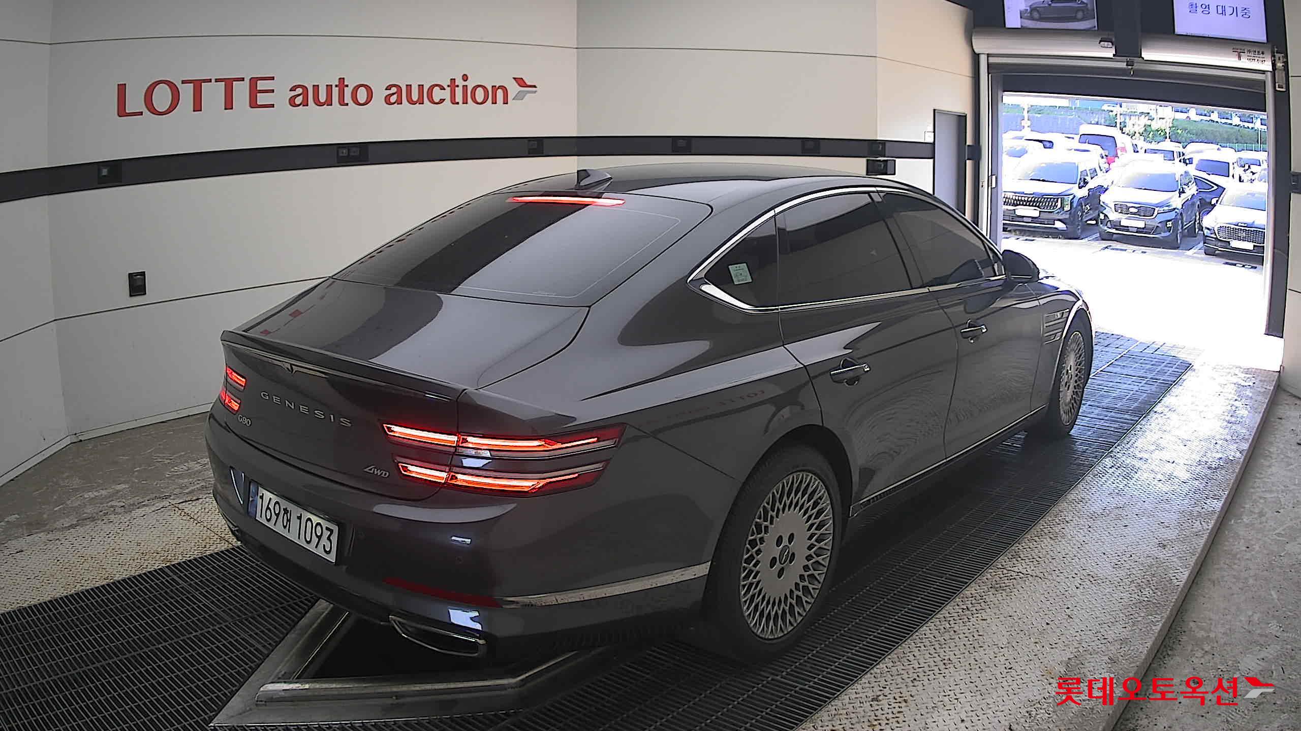 2022 - genesis g80
