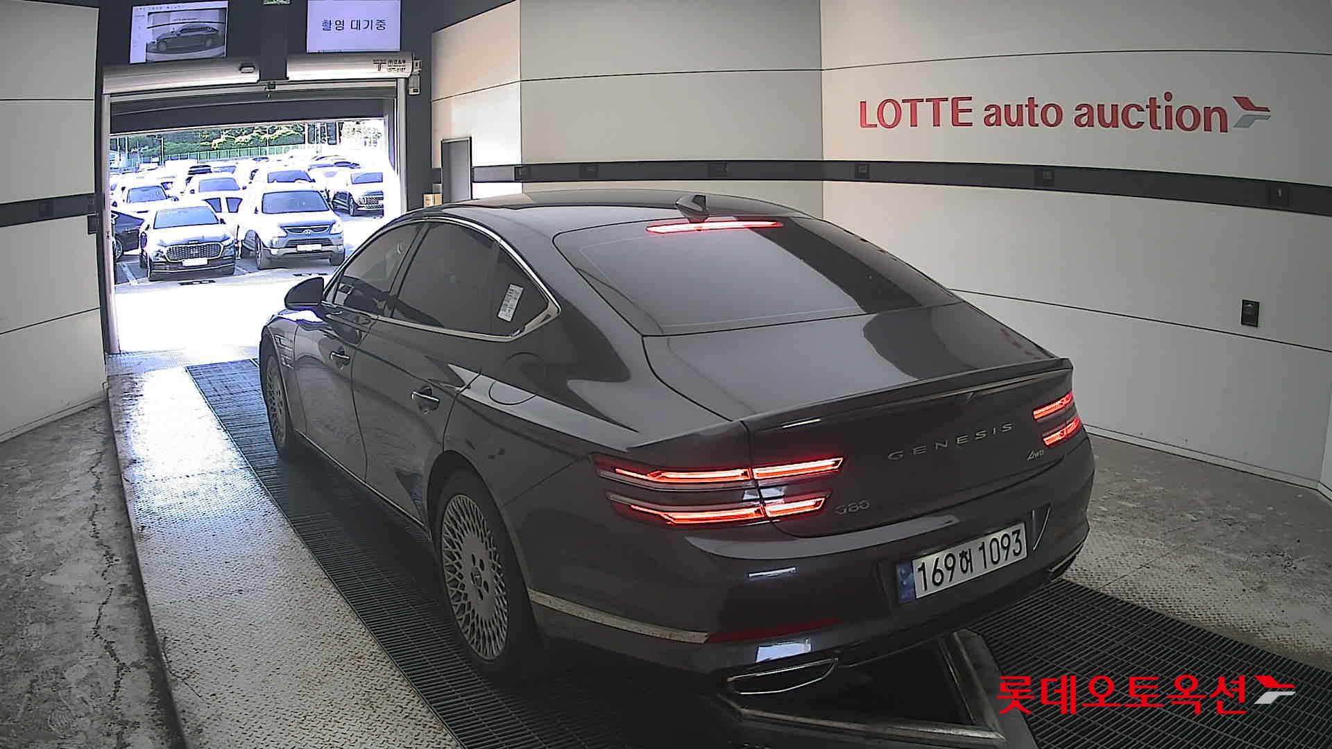 2022 - genesis g80