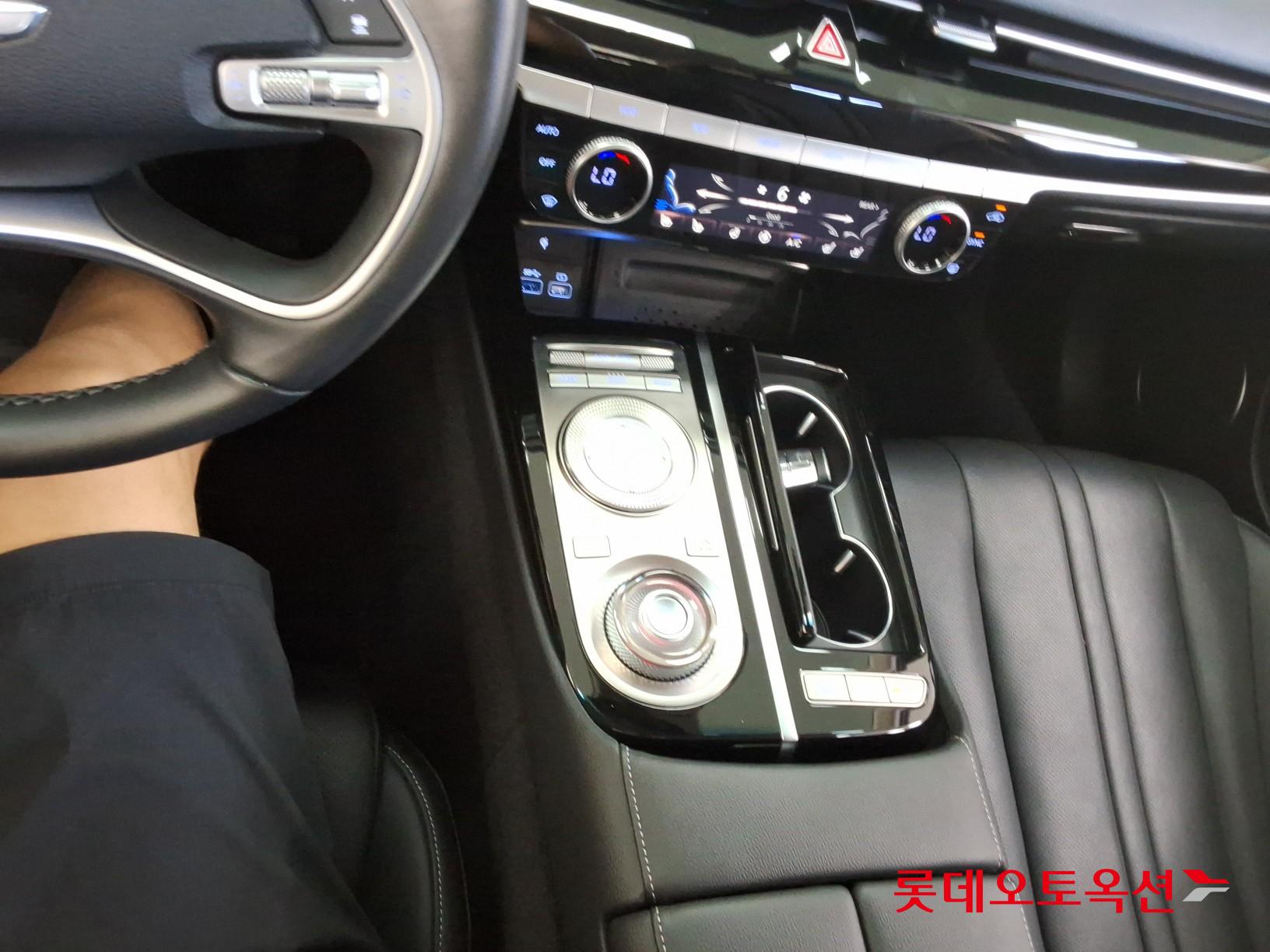 2022 - genesis g80