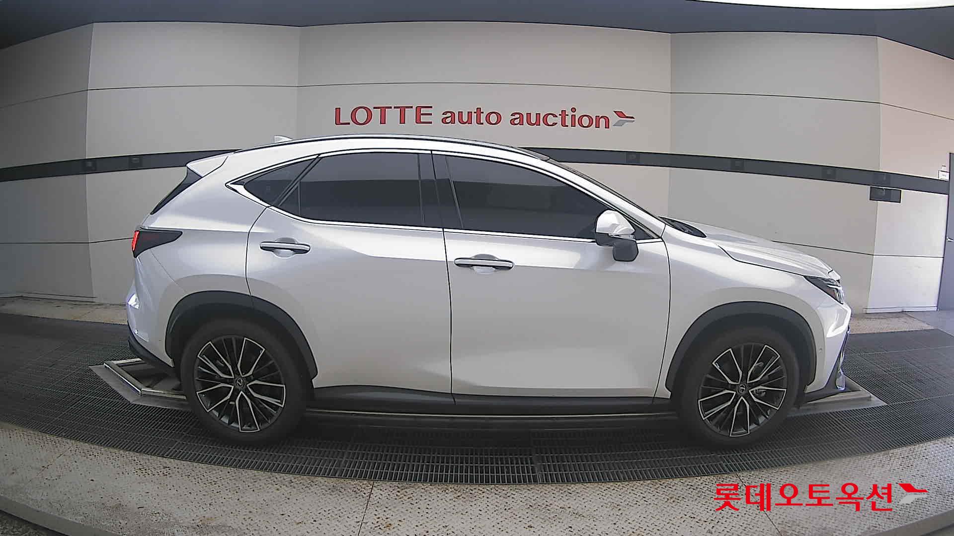 لكزس Nx350H 2025 فاخر