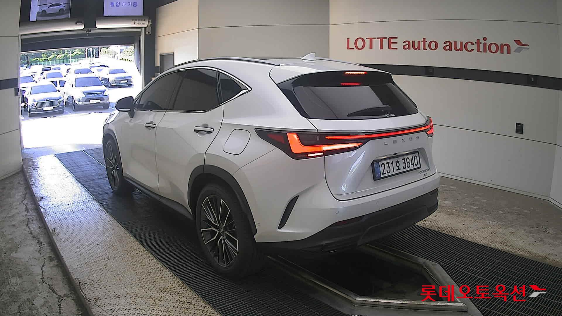 لكزس Nx350H 2025 فاخر