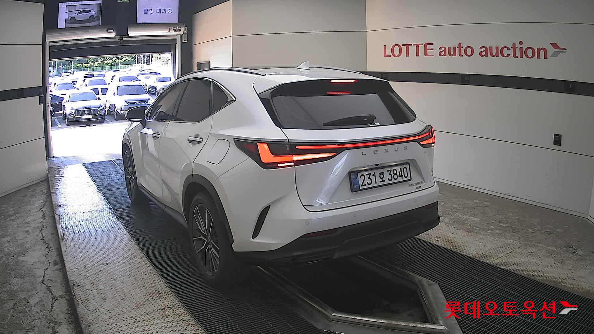 لكزس Nx350H 2025 فاخر