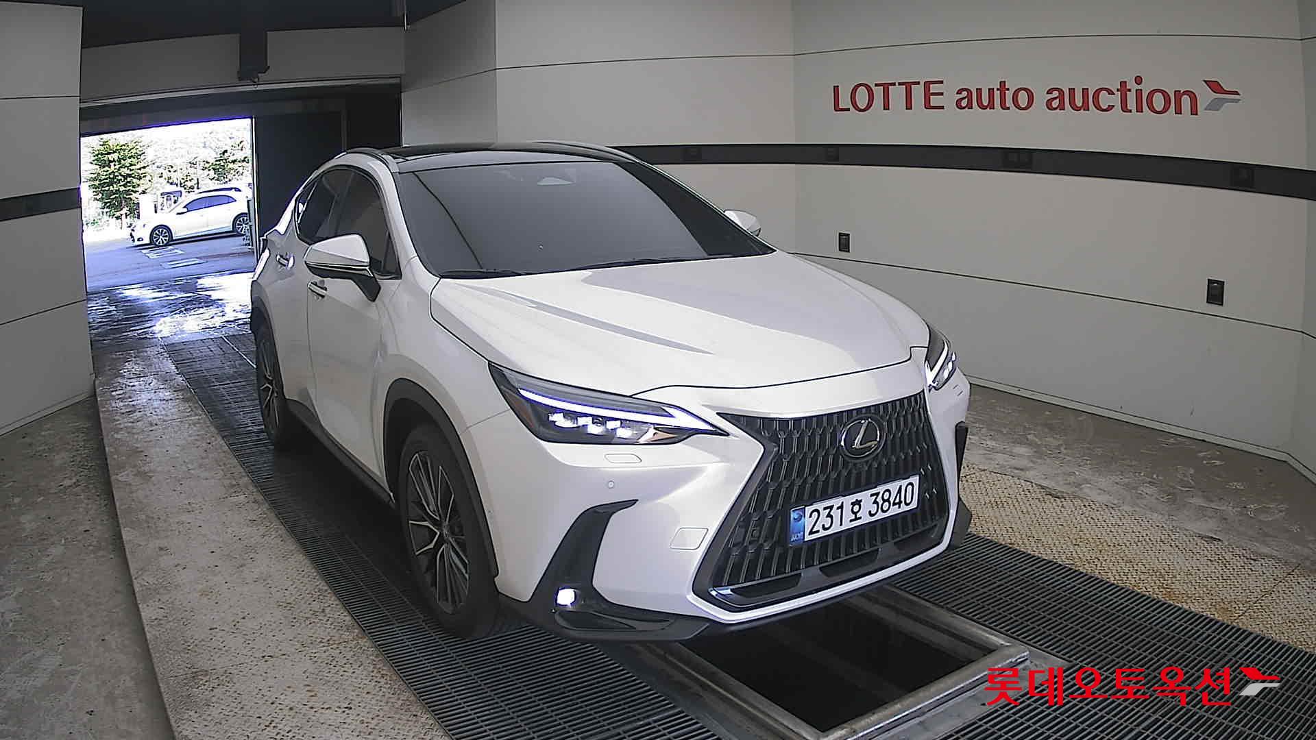لكزس Nx350H 2025 فاخر