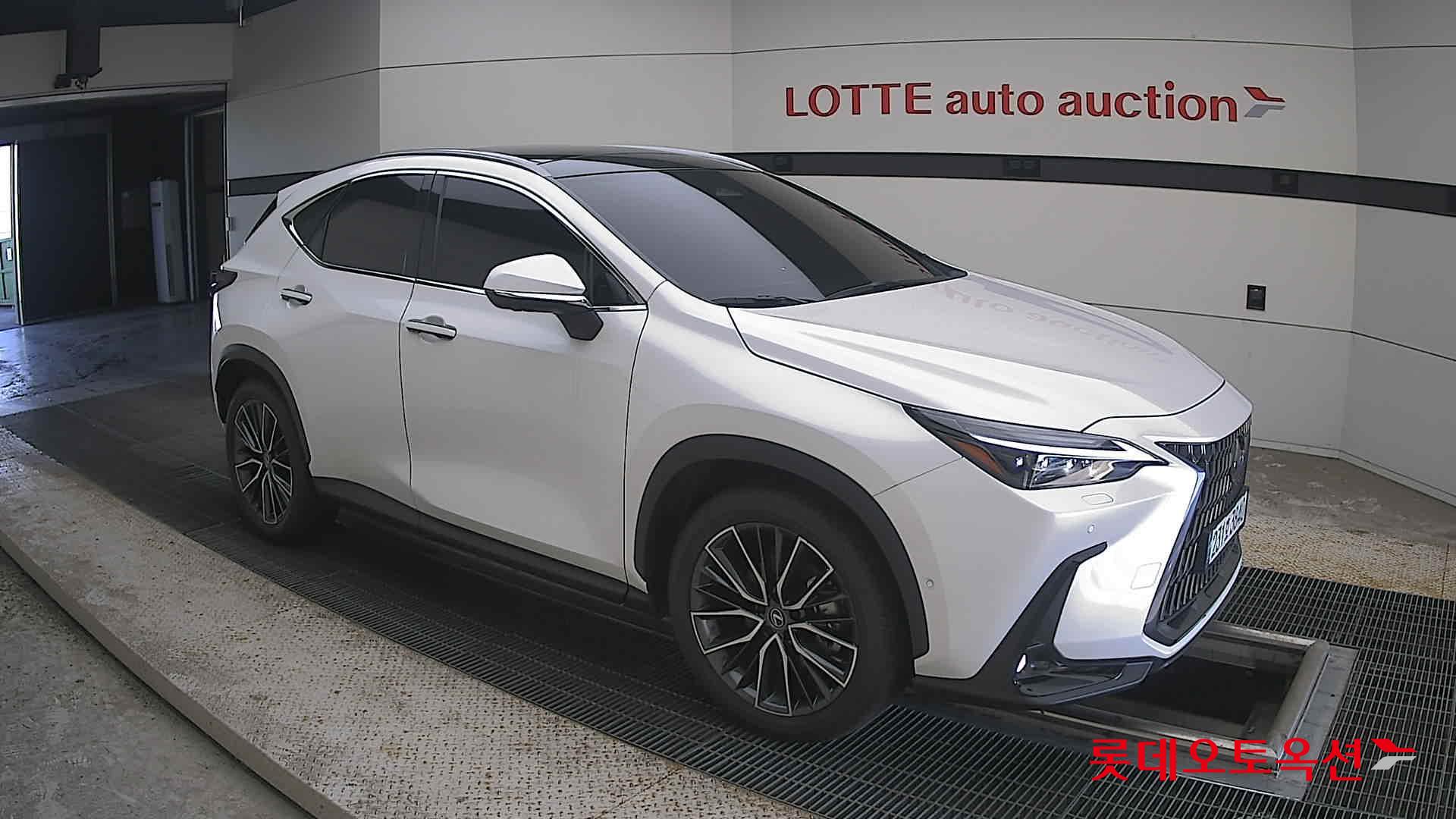 لكزس Nx350H 2025 فاخر