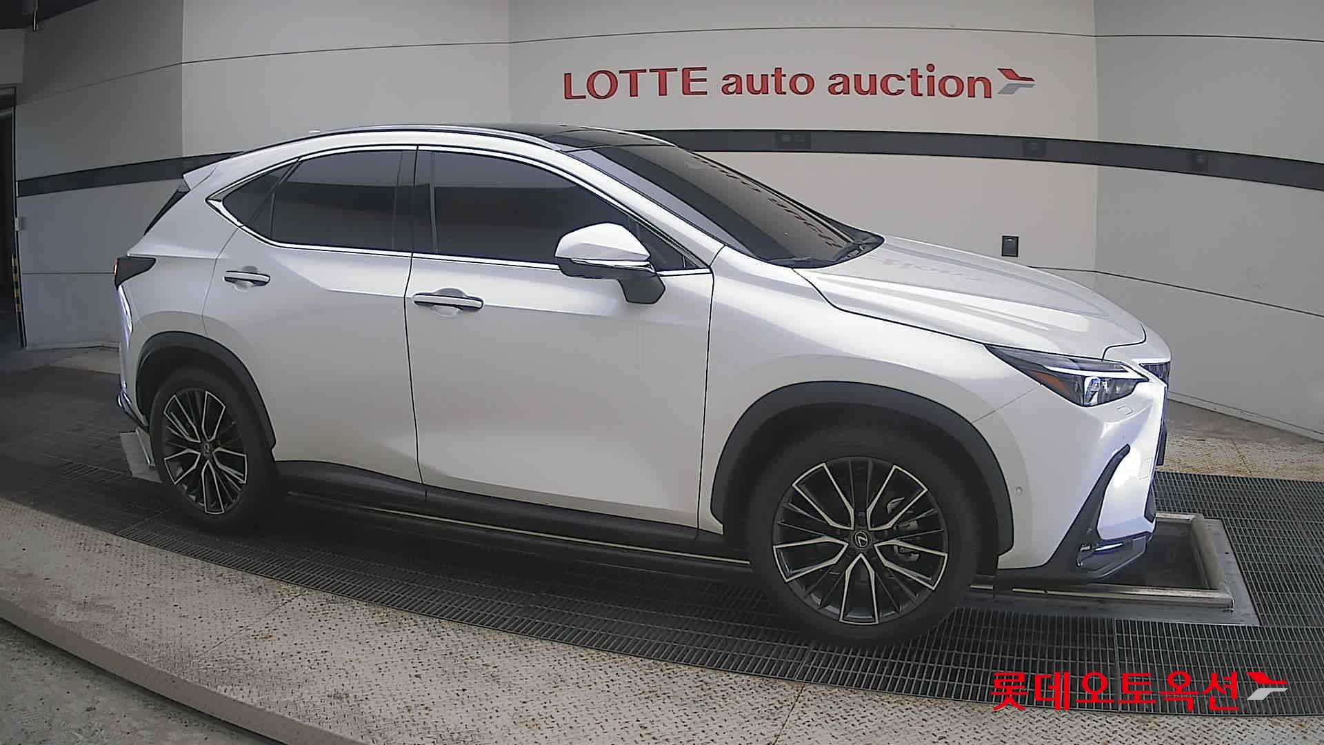 لكزس Nx350H 2025 فاخر