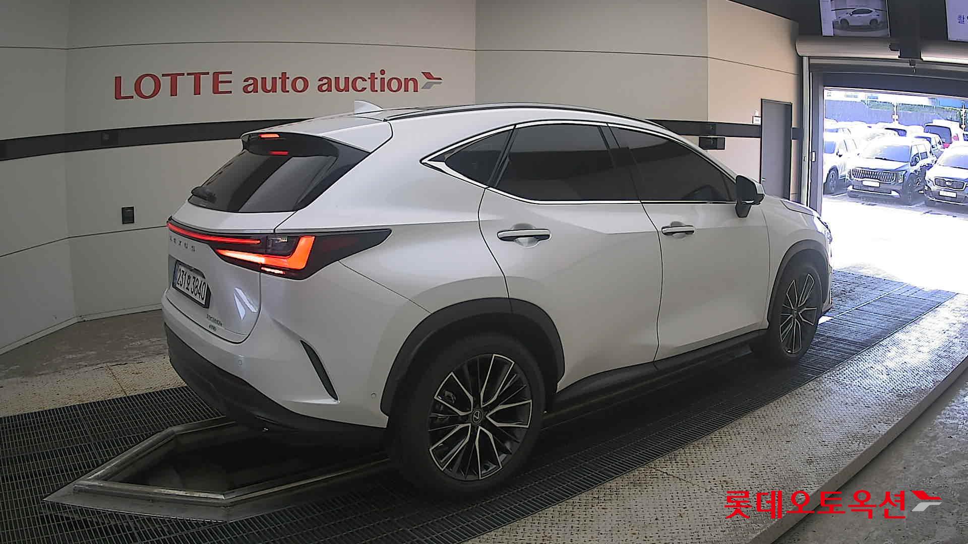 لكزس Nx350H 2025 فاخر