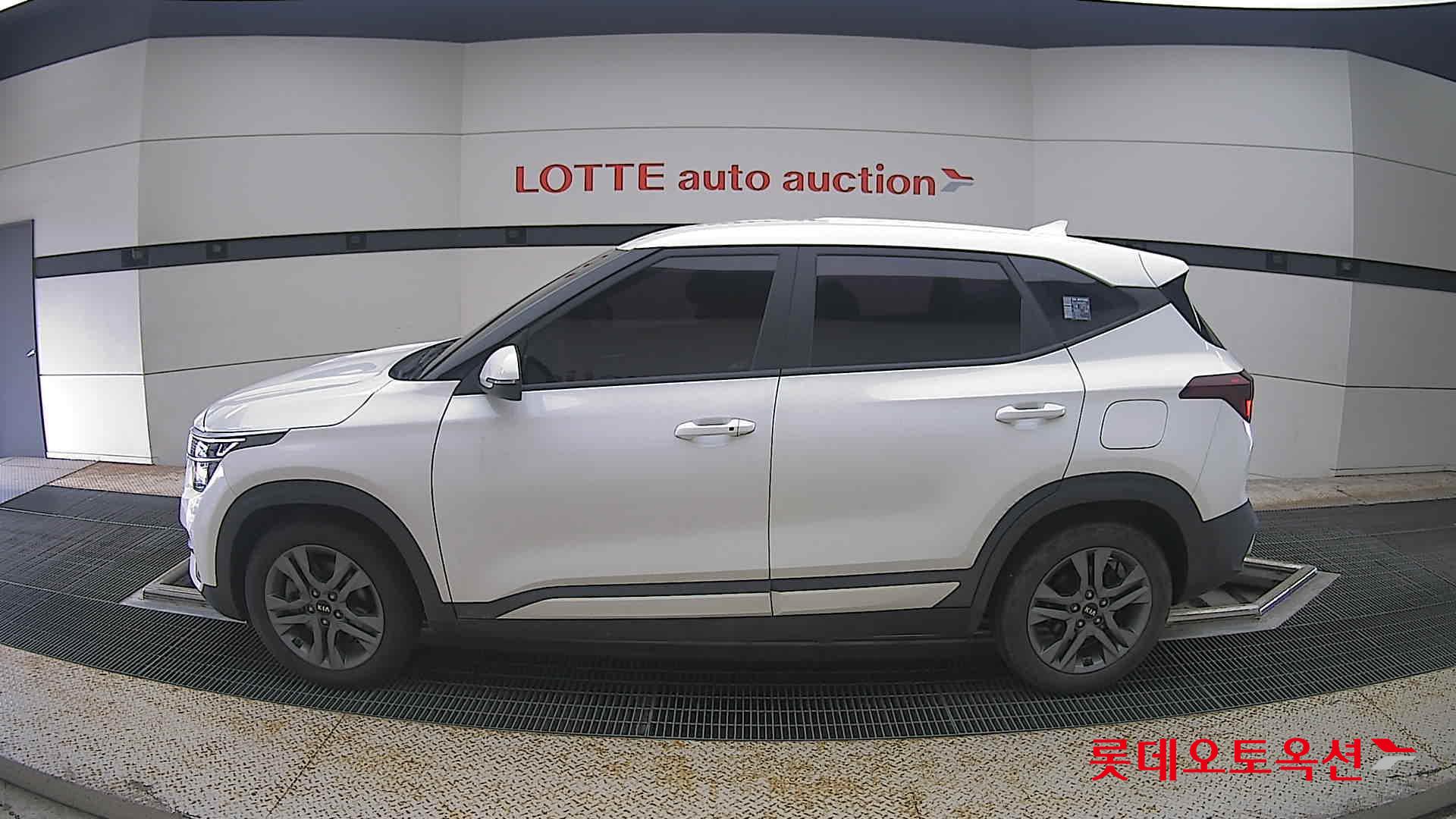 2021 - kia seltos