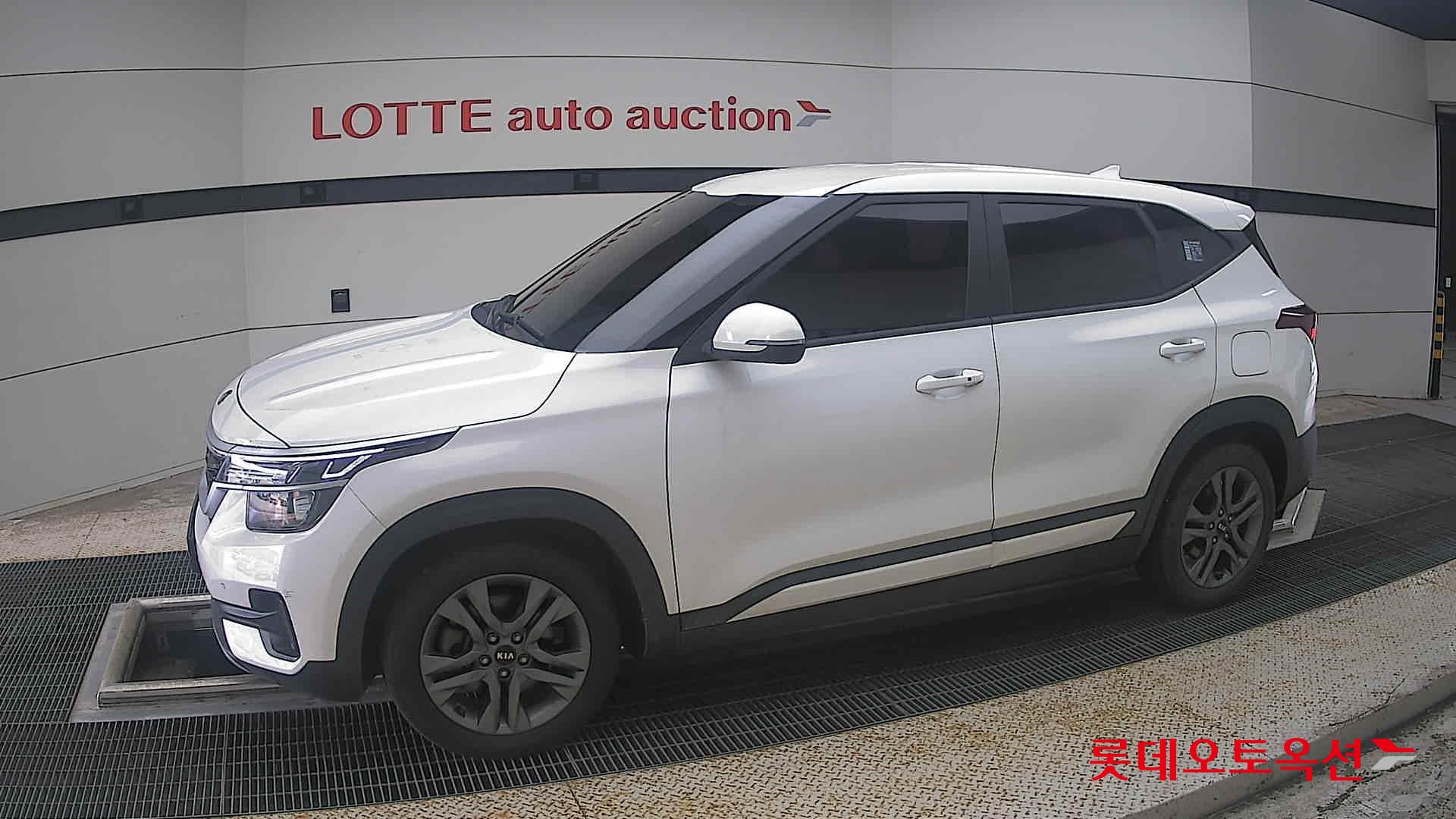 2021 - kia seltos