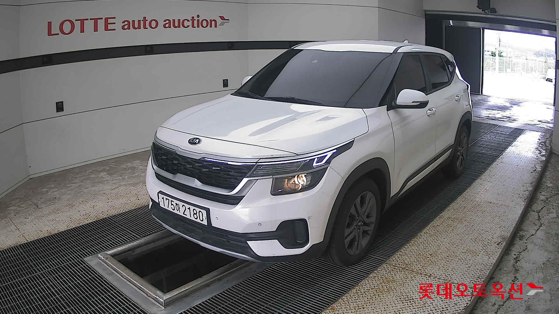 2021 - kia seltos