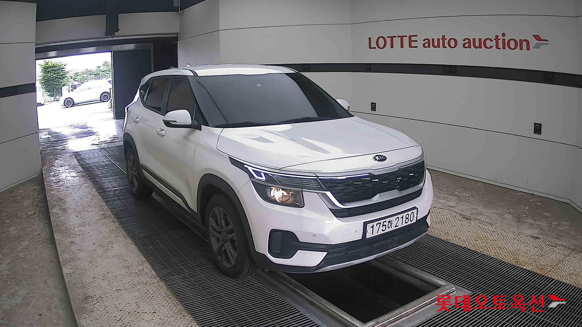 2021 - kia seltos