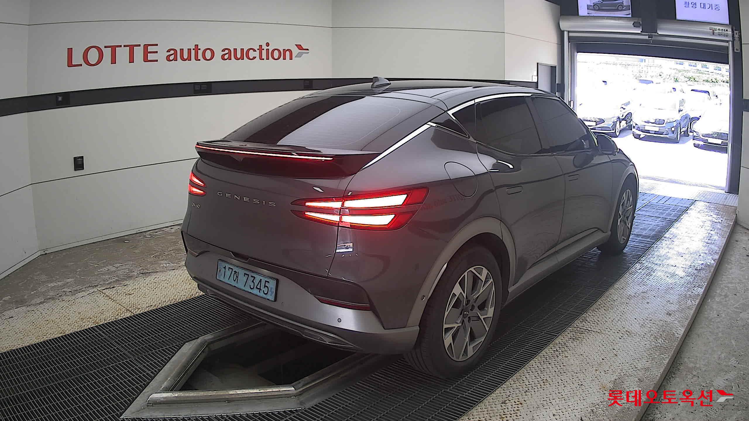 2022 - genesis gv60