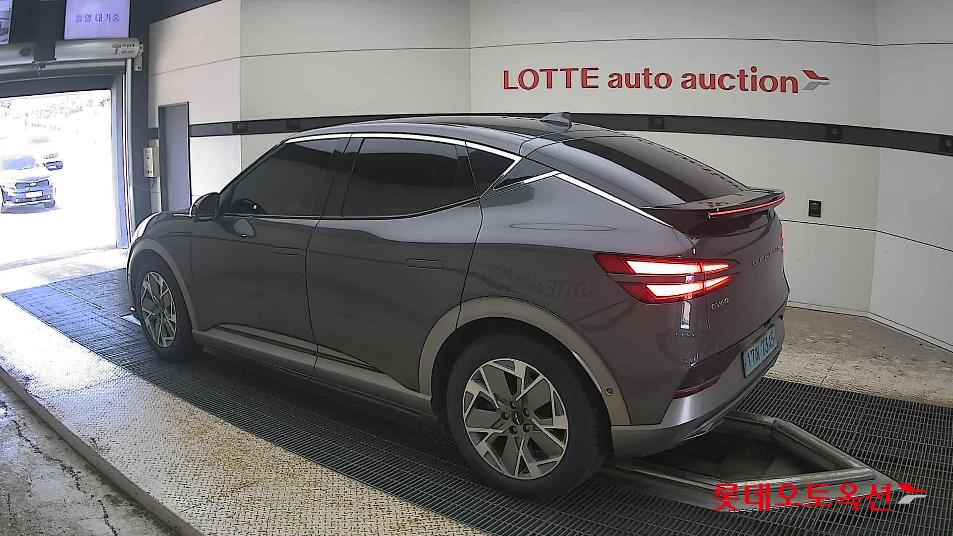 2022 - genesis gv60