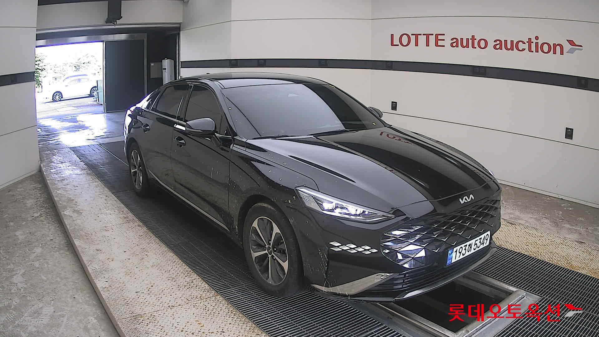 2023 - kia k8