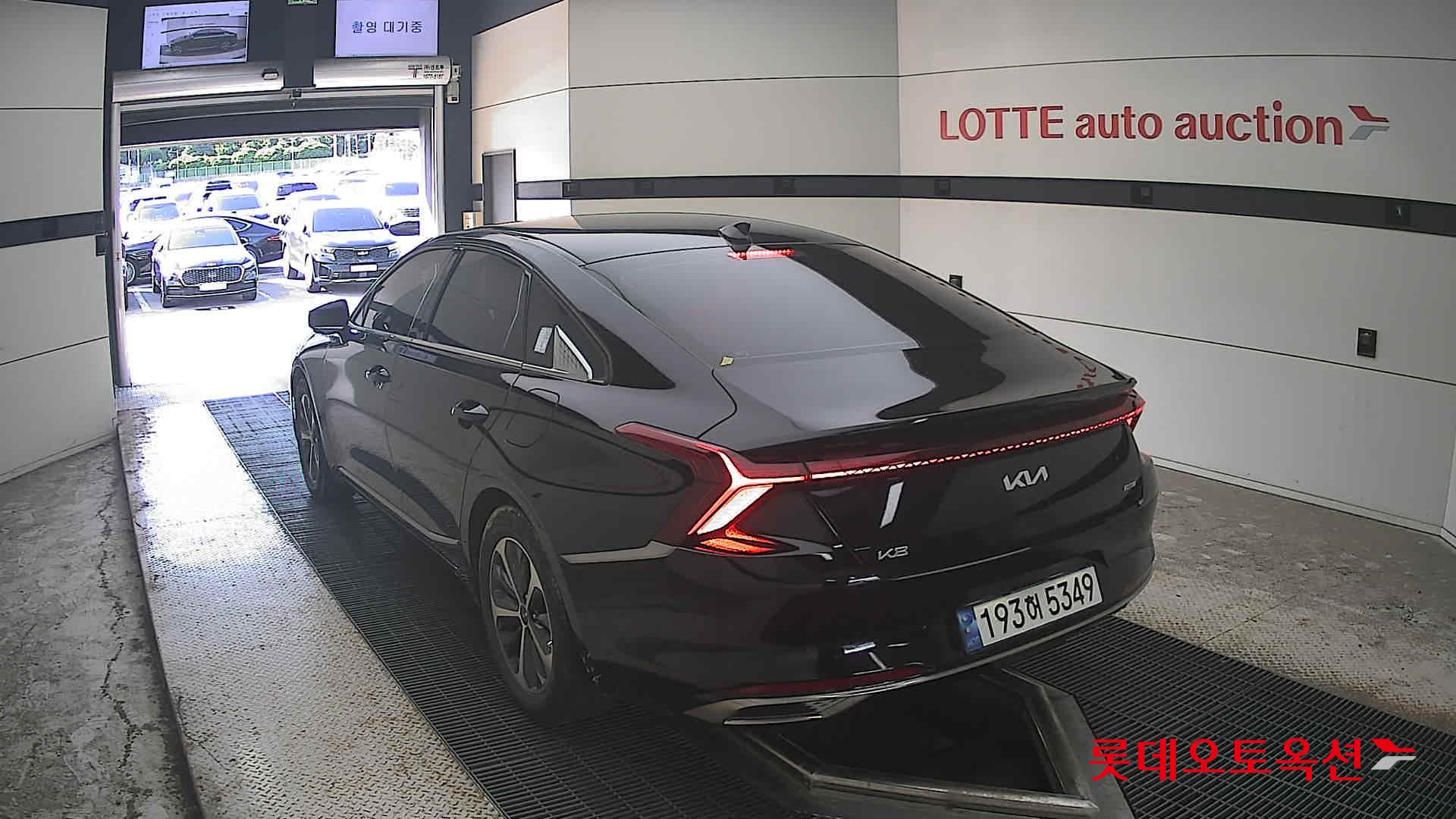 2023 - kia k8