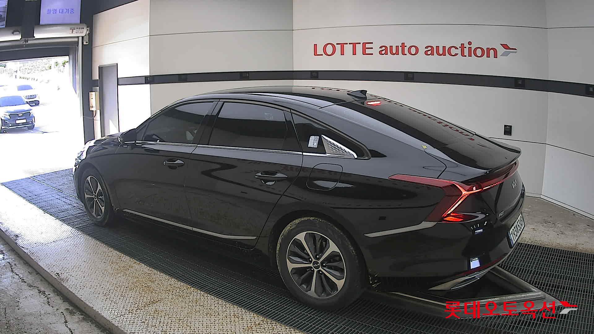2023 - kia k8