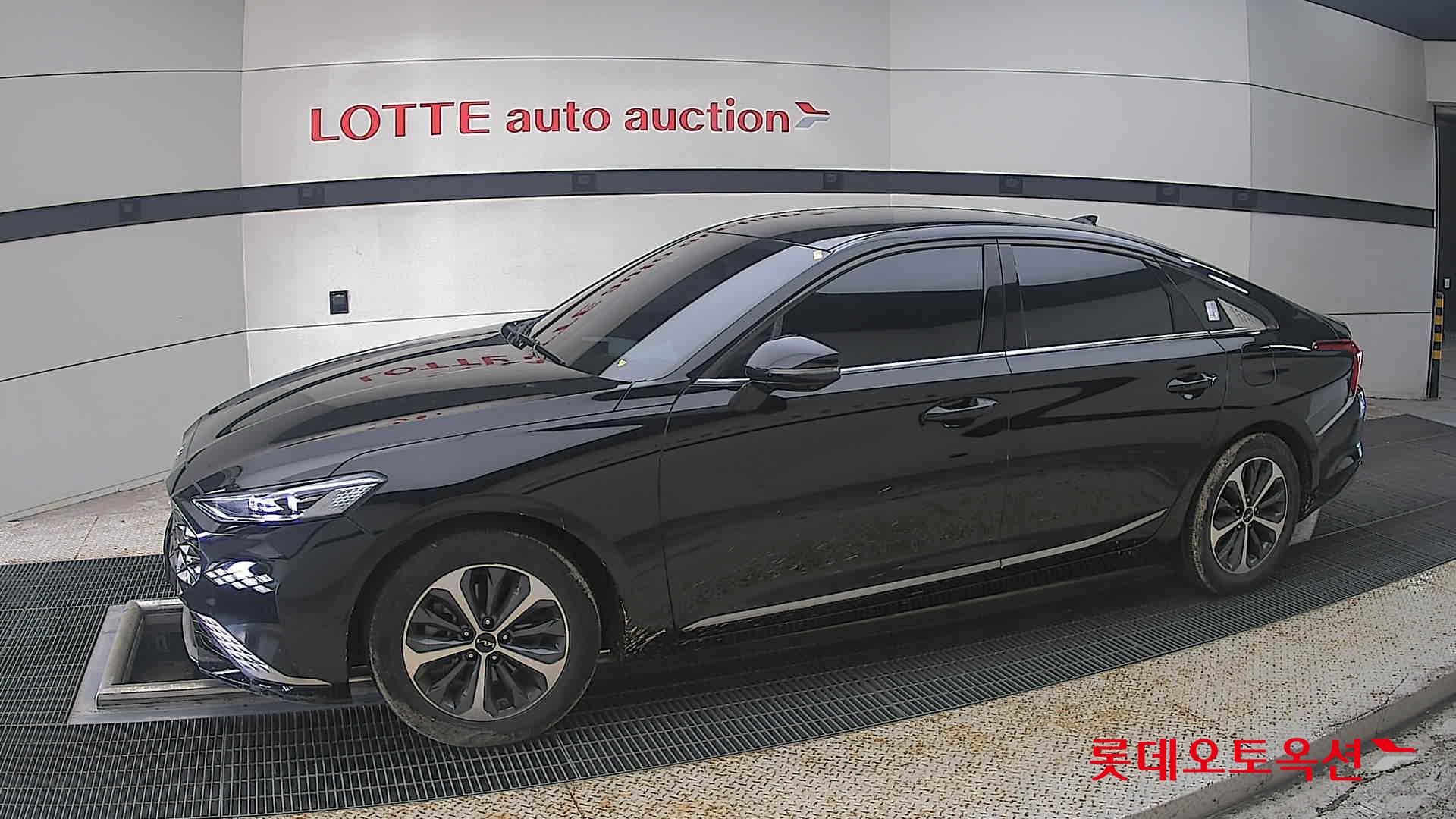 2023 - kia k8