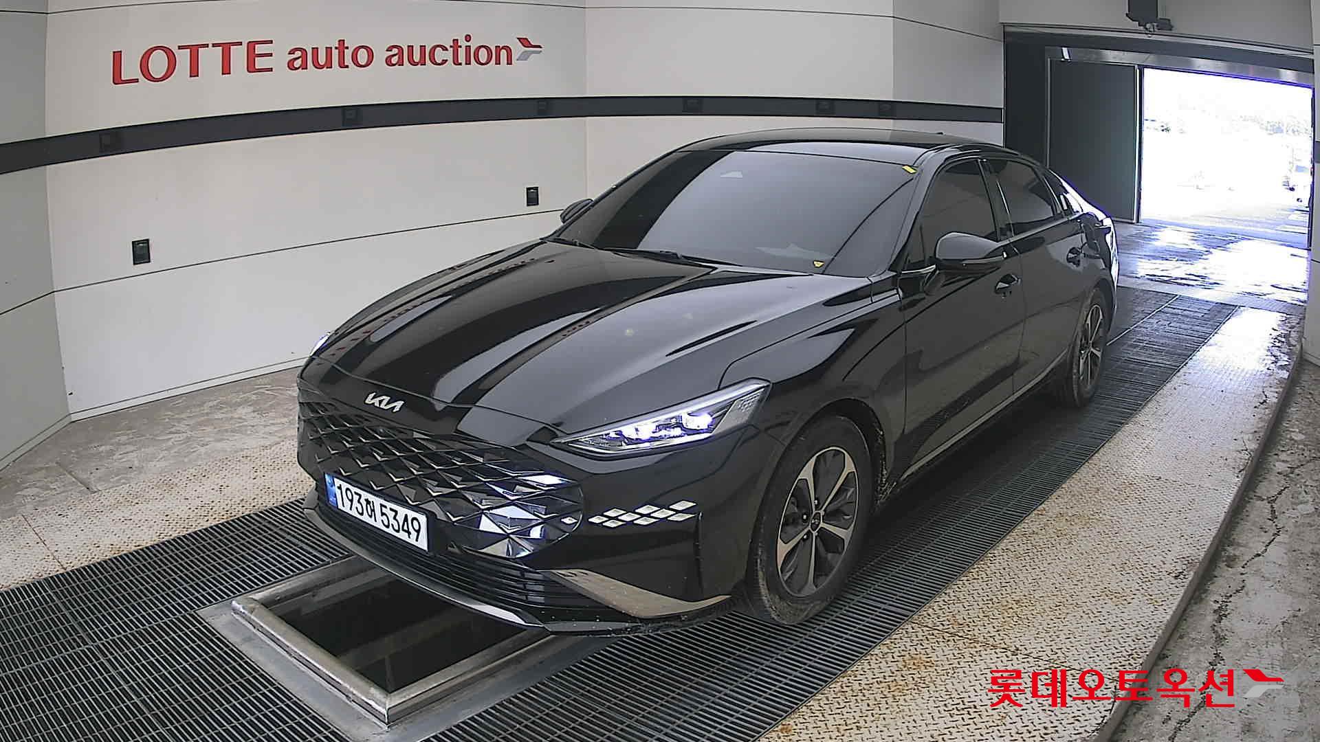 2023 - kia k8