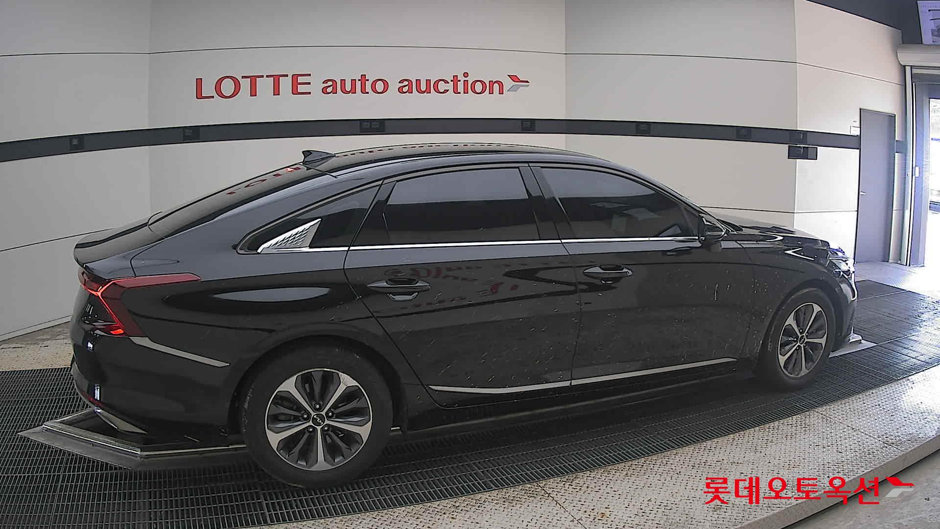 2023 - kia k8