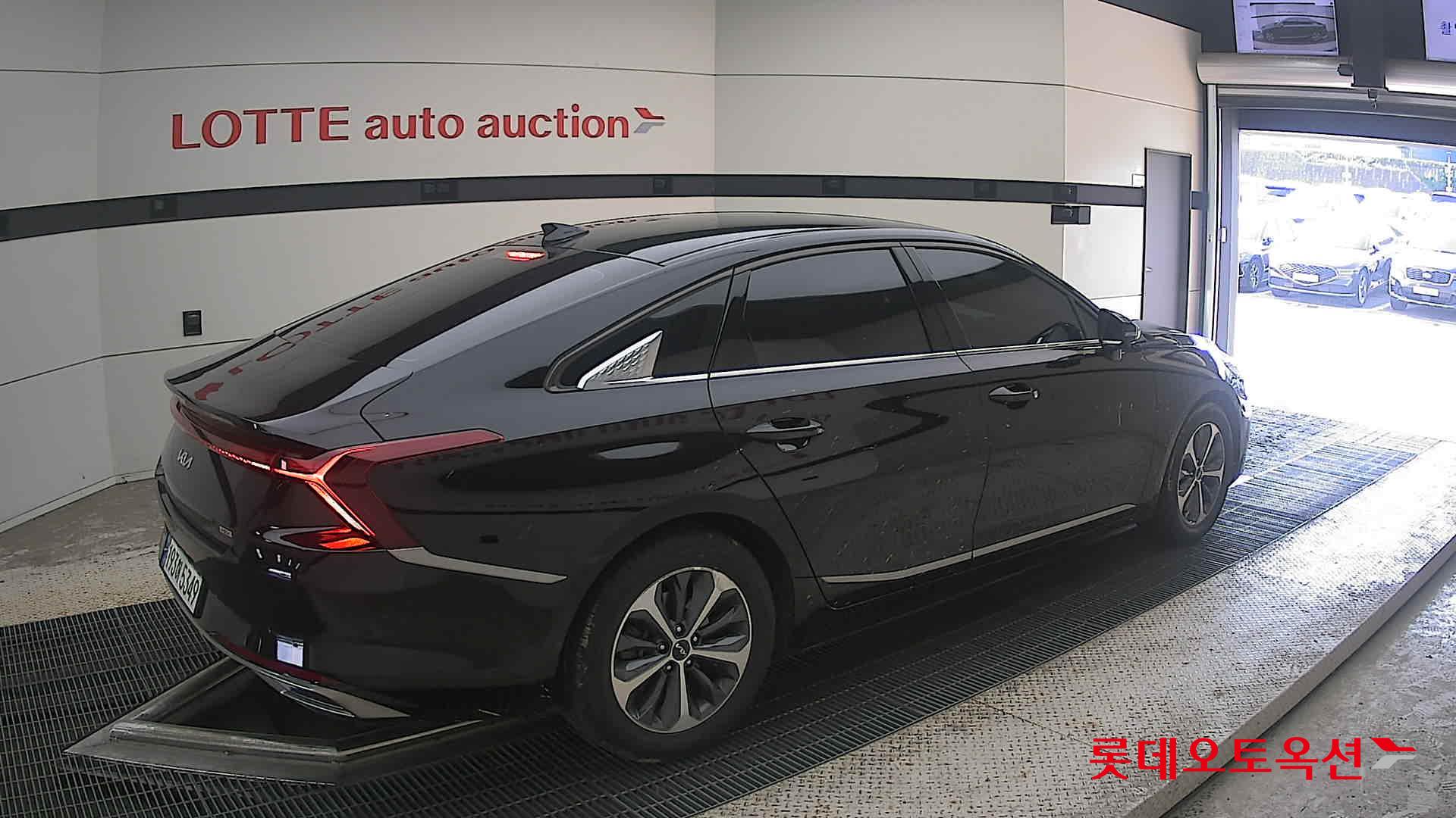 2023 - kia k8