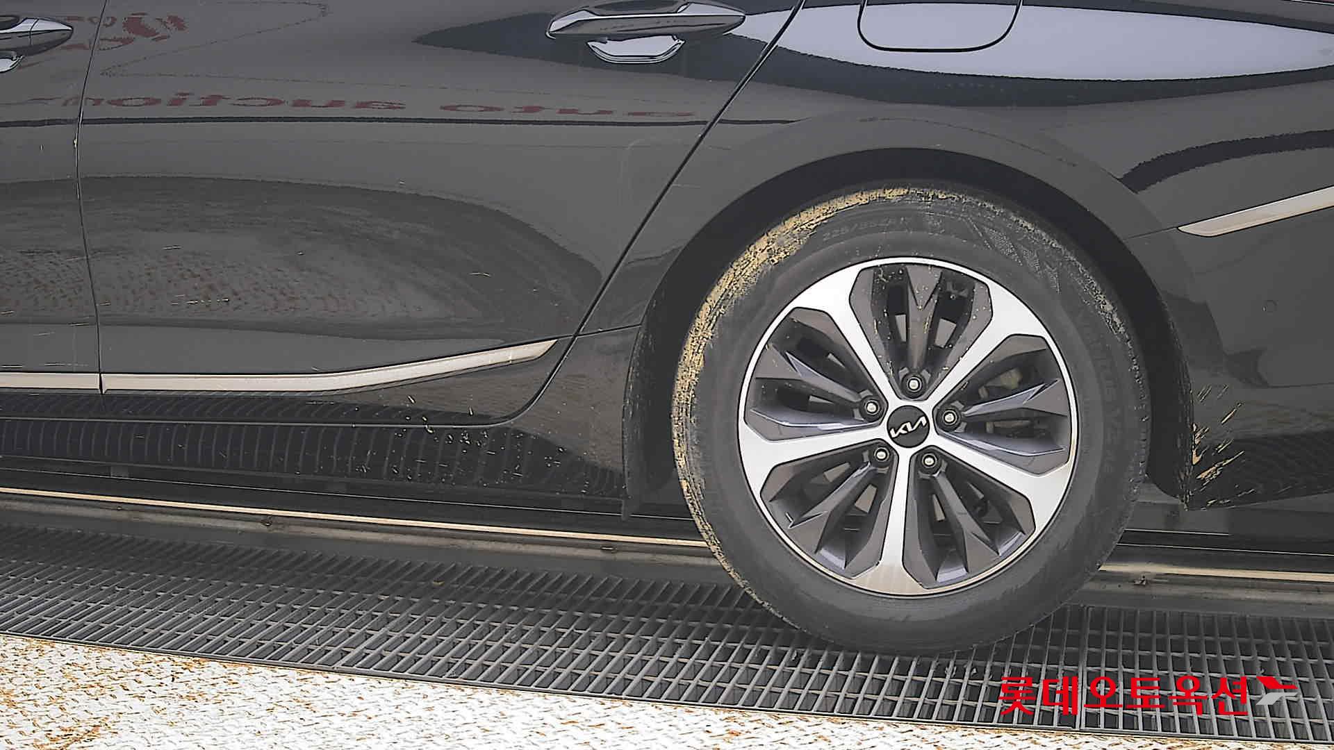 2023 - kia k8