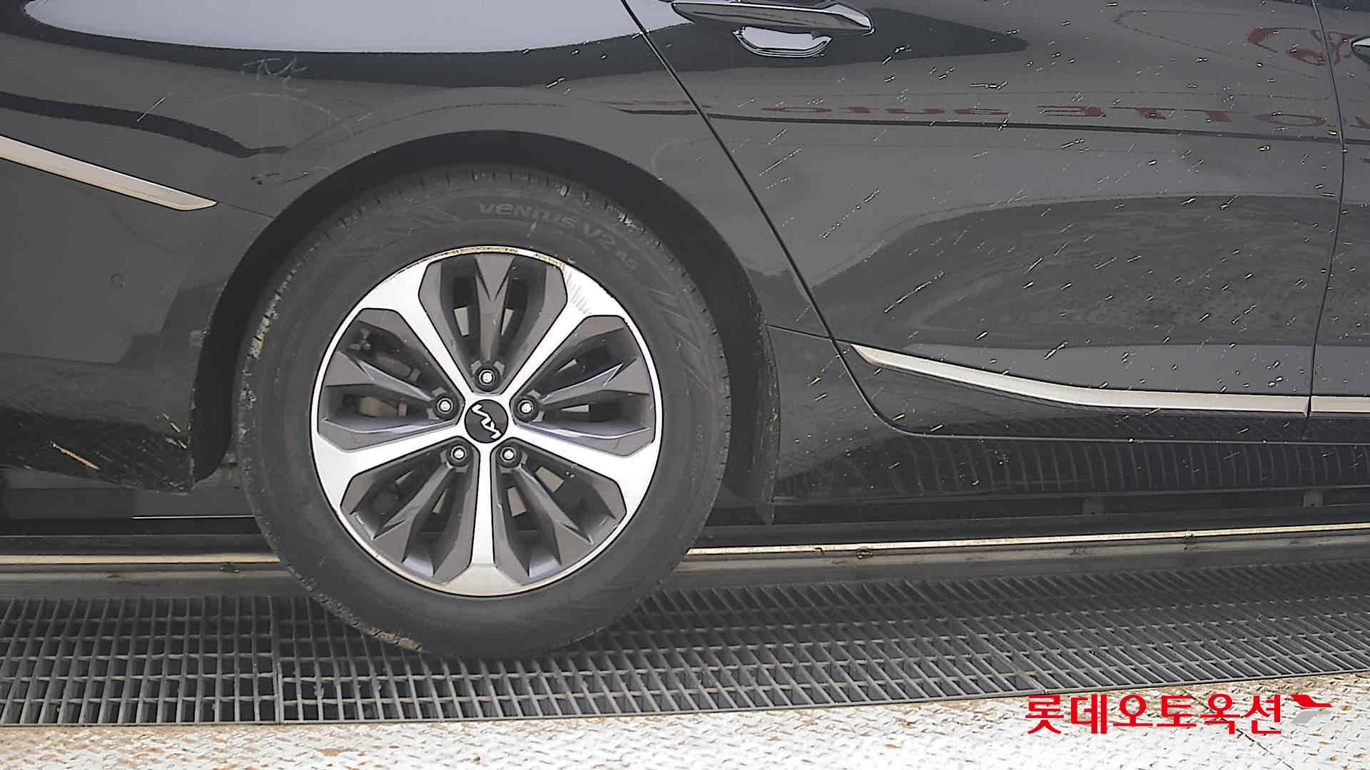 2023 - kia k8