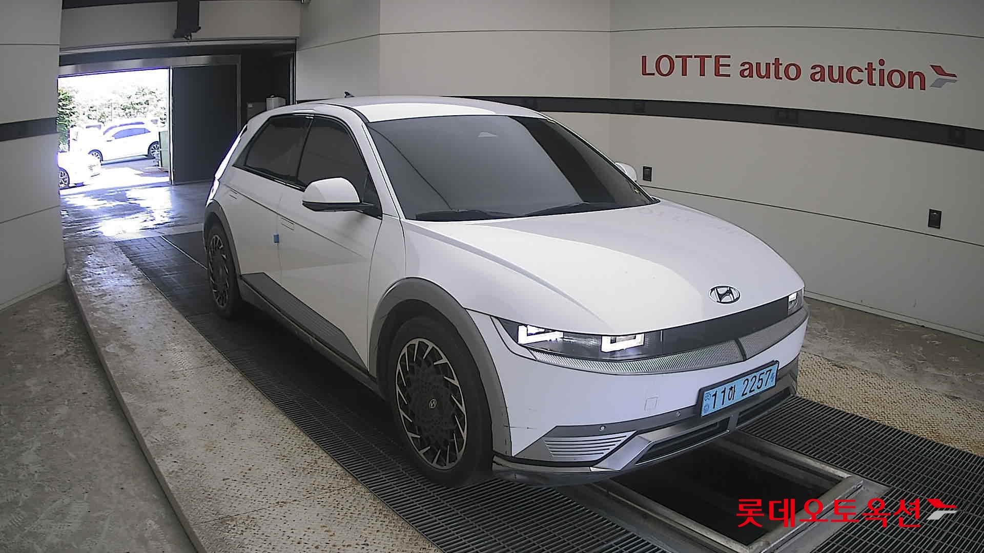 2023 - hyundai ioniq