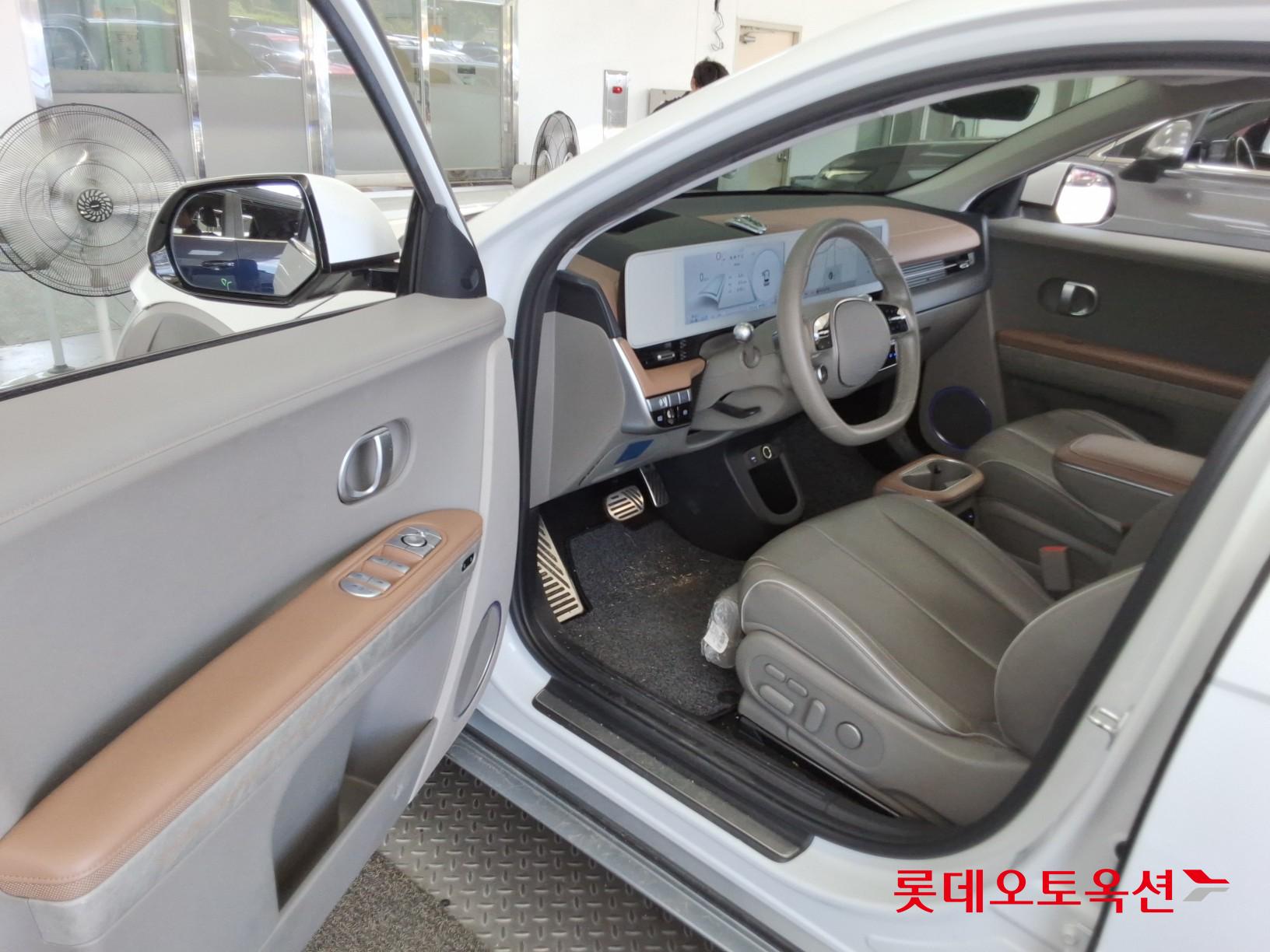 2023 - hyundai ioniq