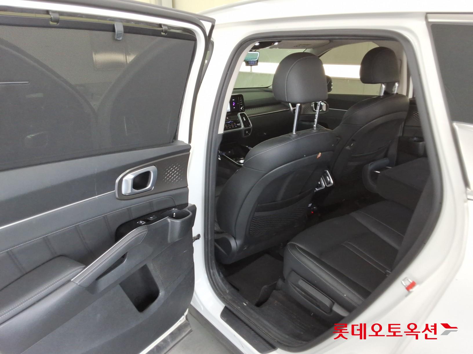 2022 - kia sorento