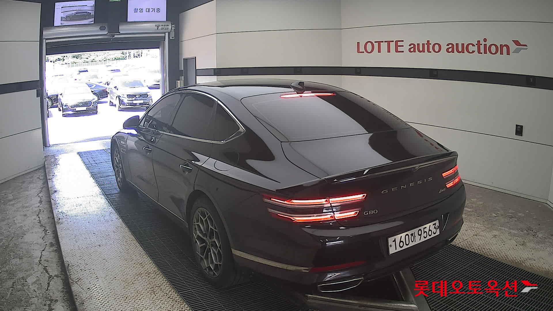 2021 - genesis g80