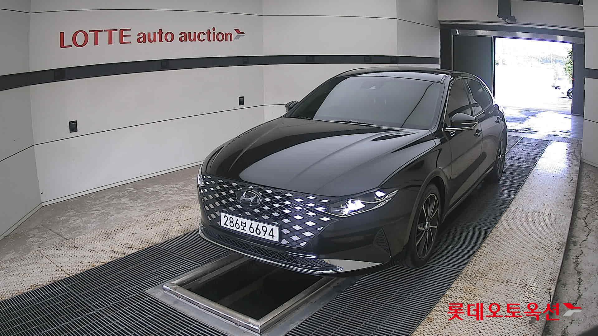 2022 - hyundai grandeur
