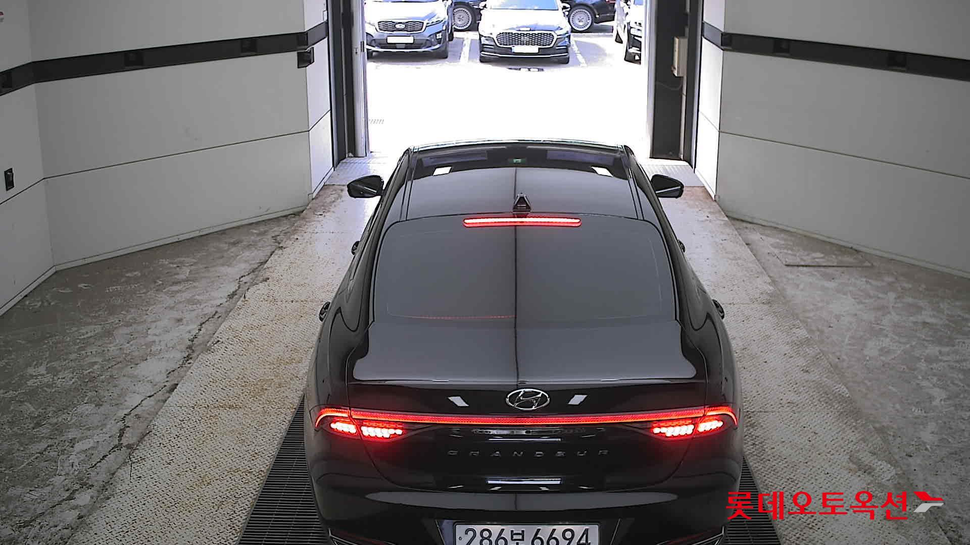 2022 - hyundai grandeur