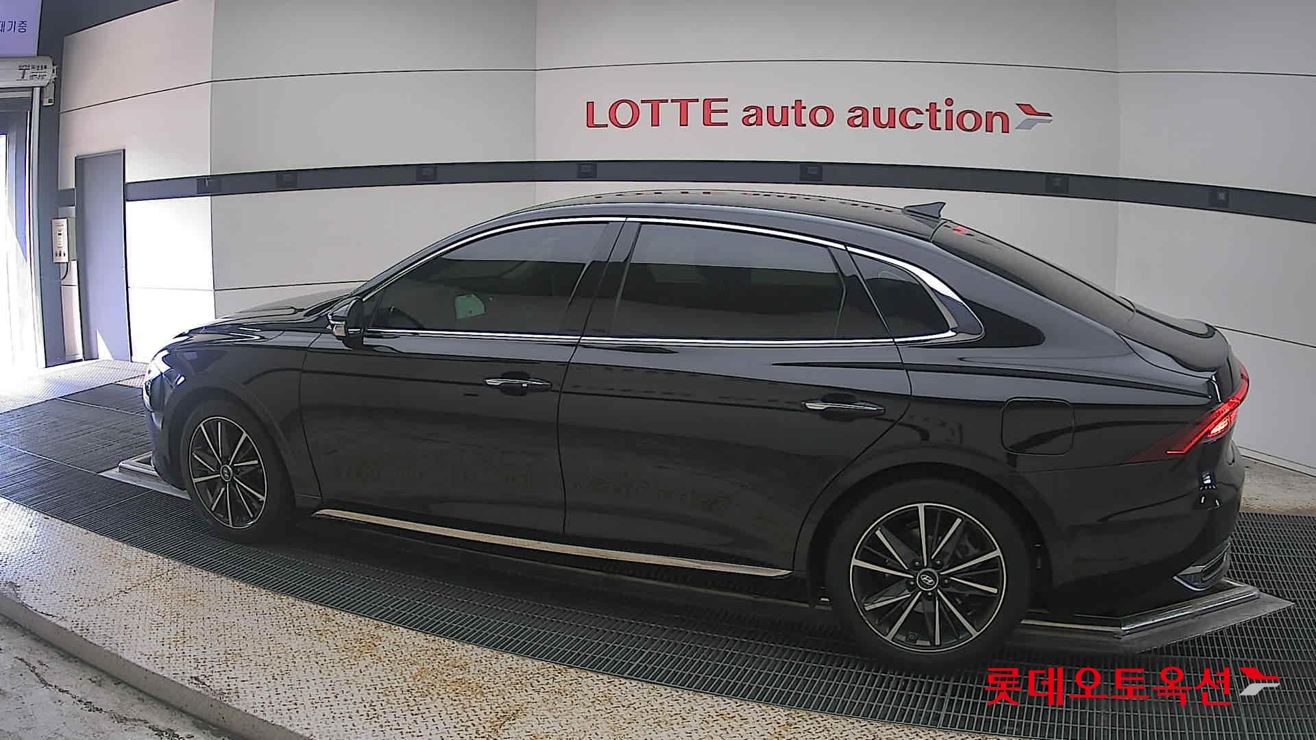 2022 - hyundai grandeur