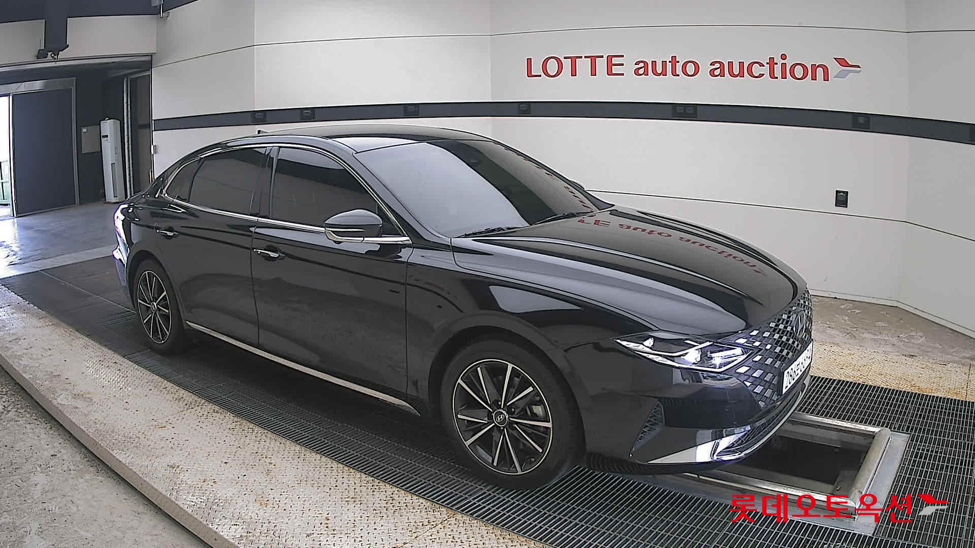 2022 - hyundai grandeur