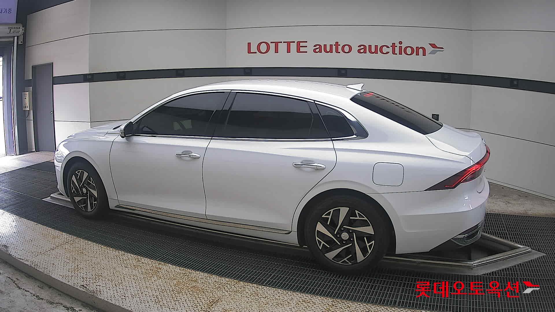 2022 - hyundai grandeur