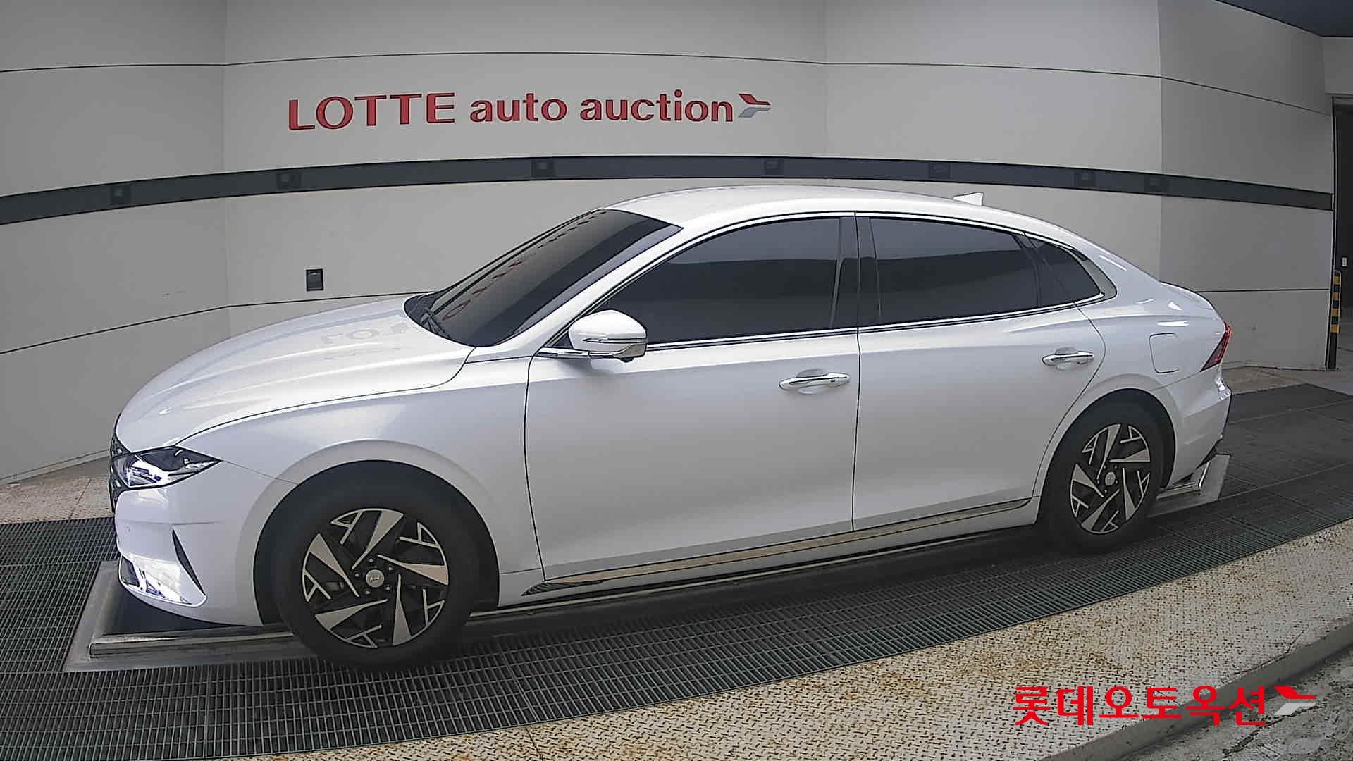 2022 - hyundai grandeur
