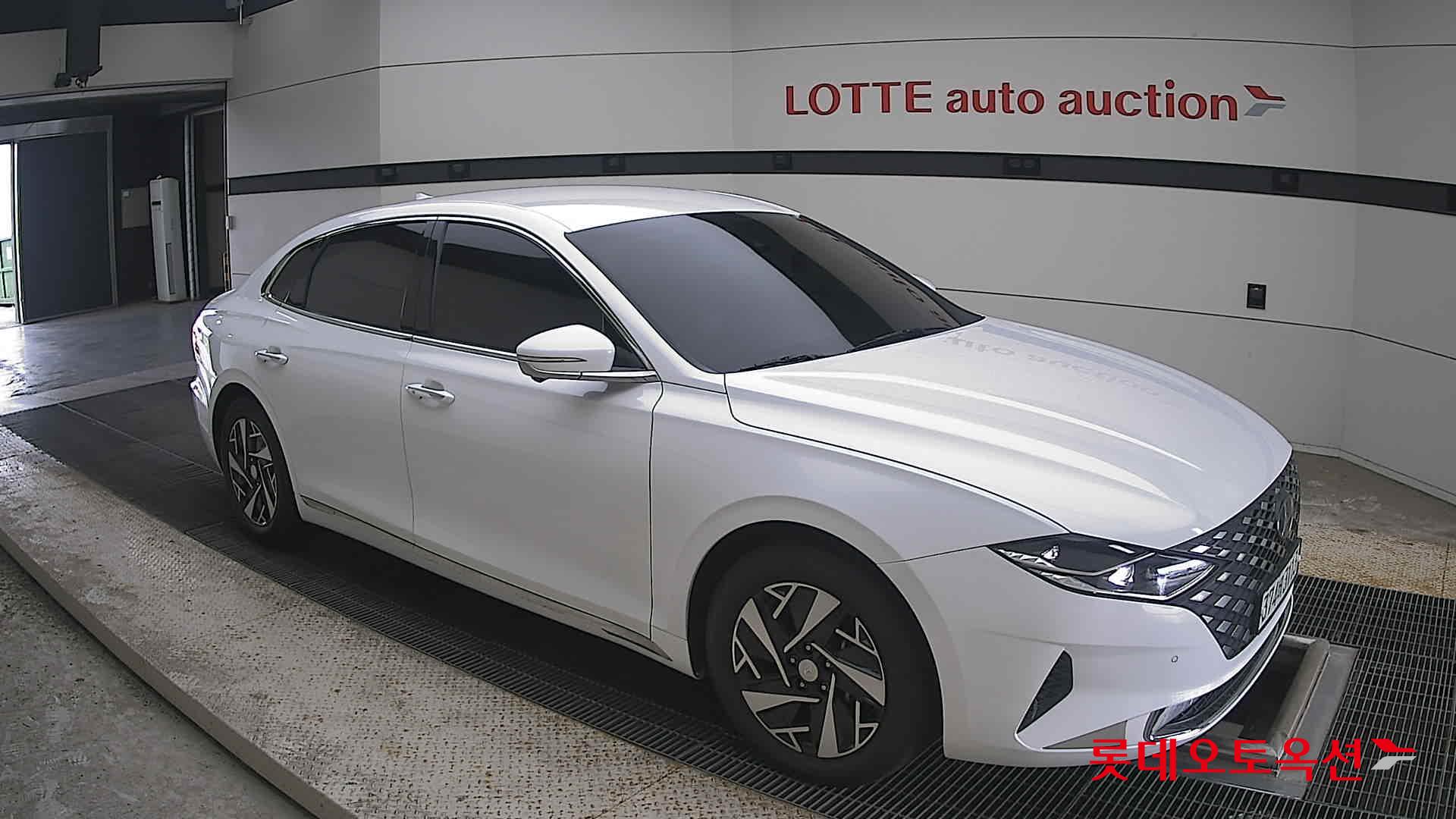 2022 - hyundai grandeur