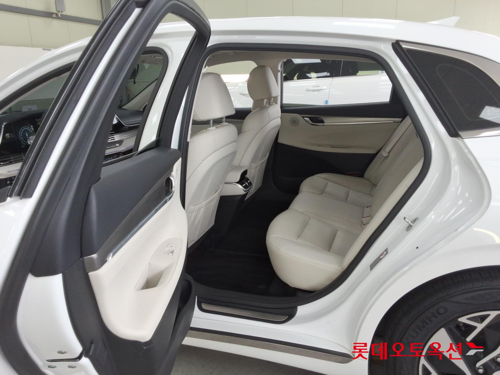 2022 - hyundai grandeur