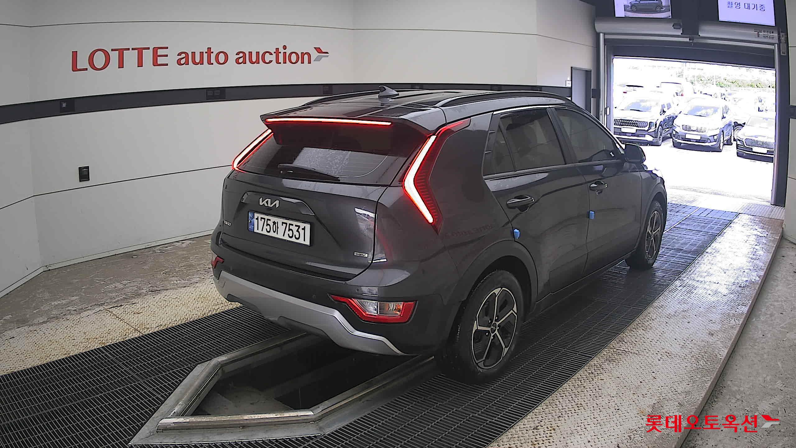 2024 - kia niro