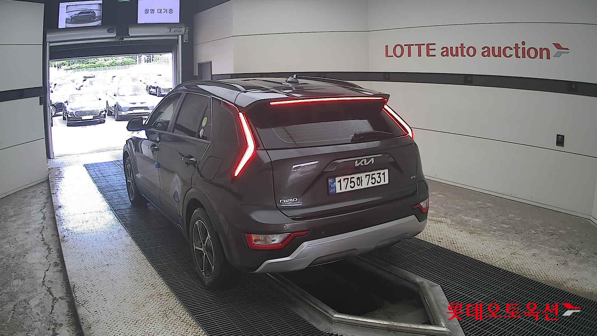 2024 - kia niro