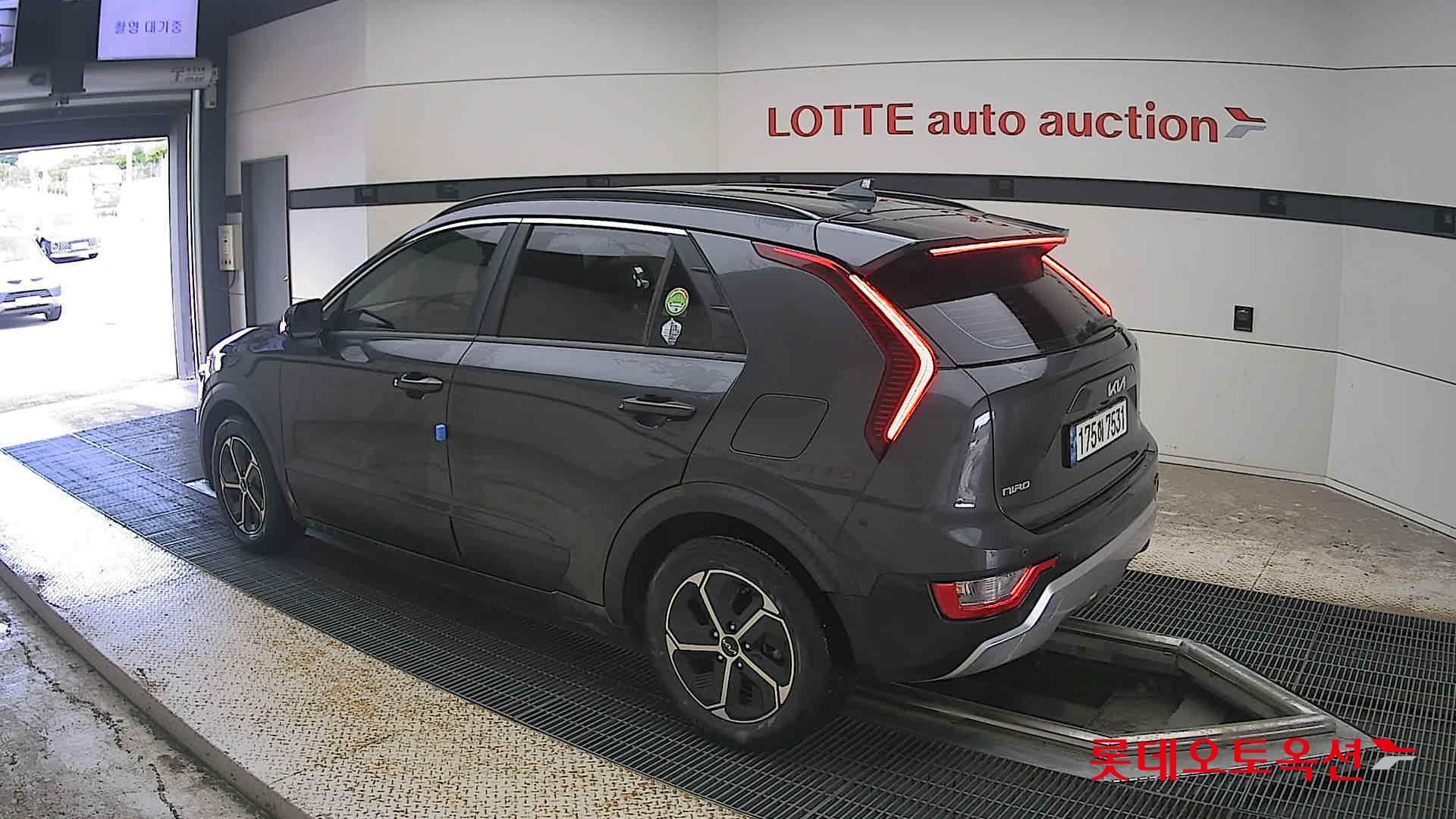 2024 - kia niro
