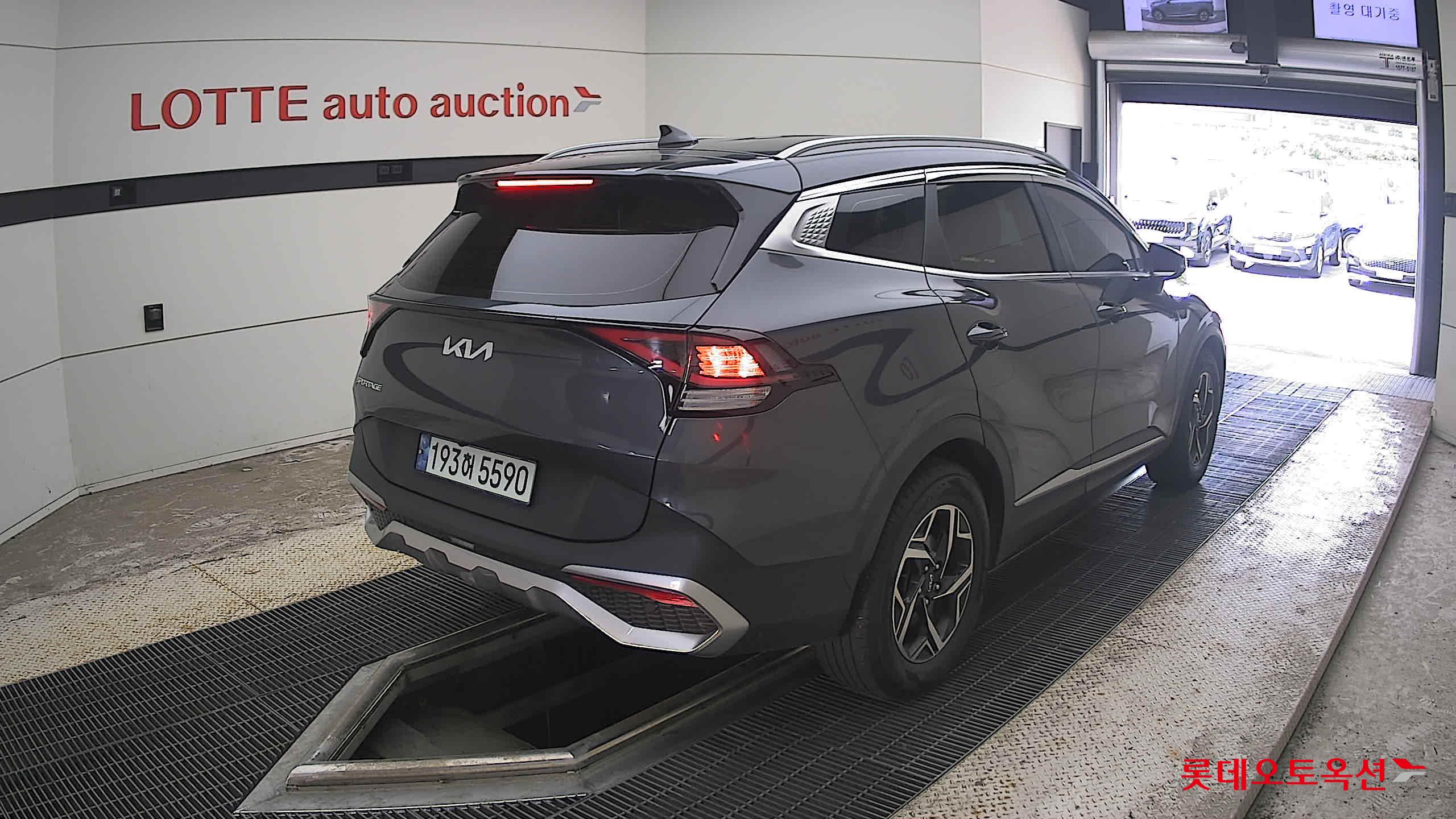 2022 - kia sportage