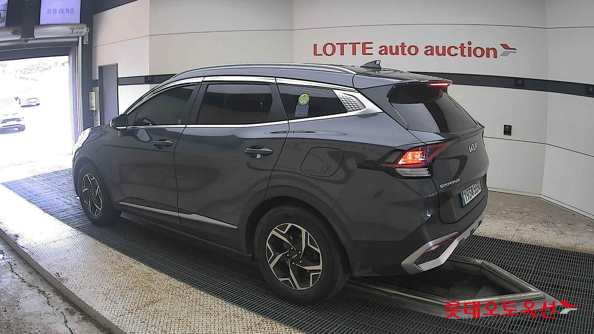 2022 - kia sportage