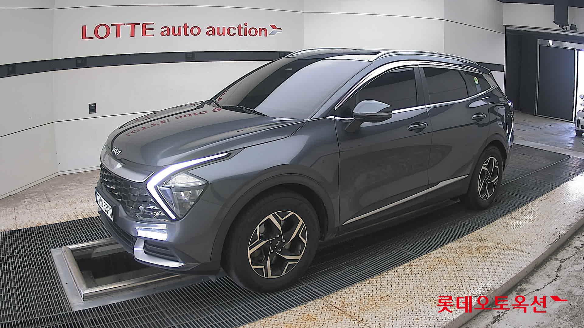2022 - kia sportage