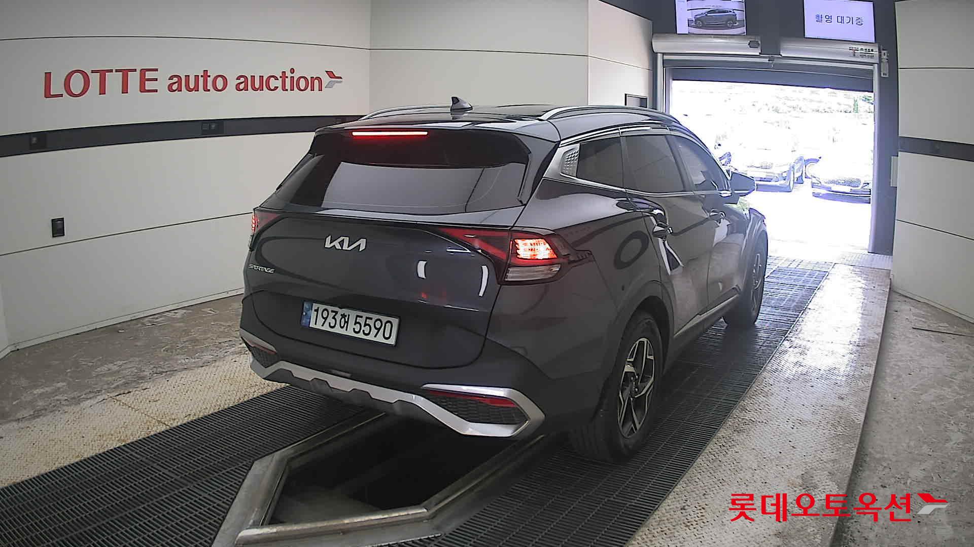2022 - kia sportage