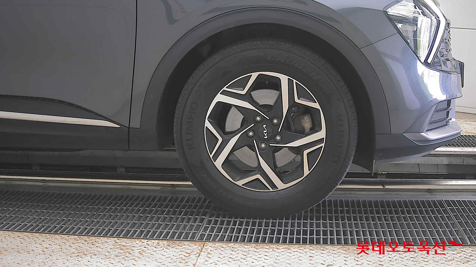 2022 - kia sportage