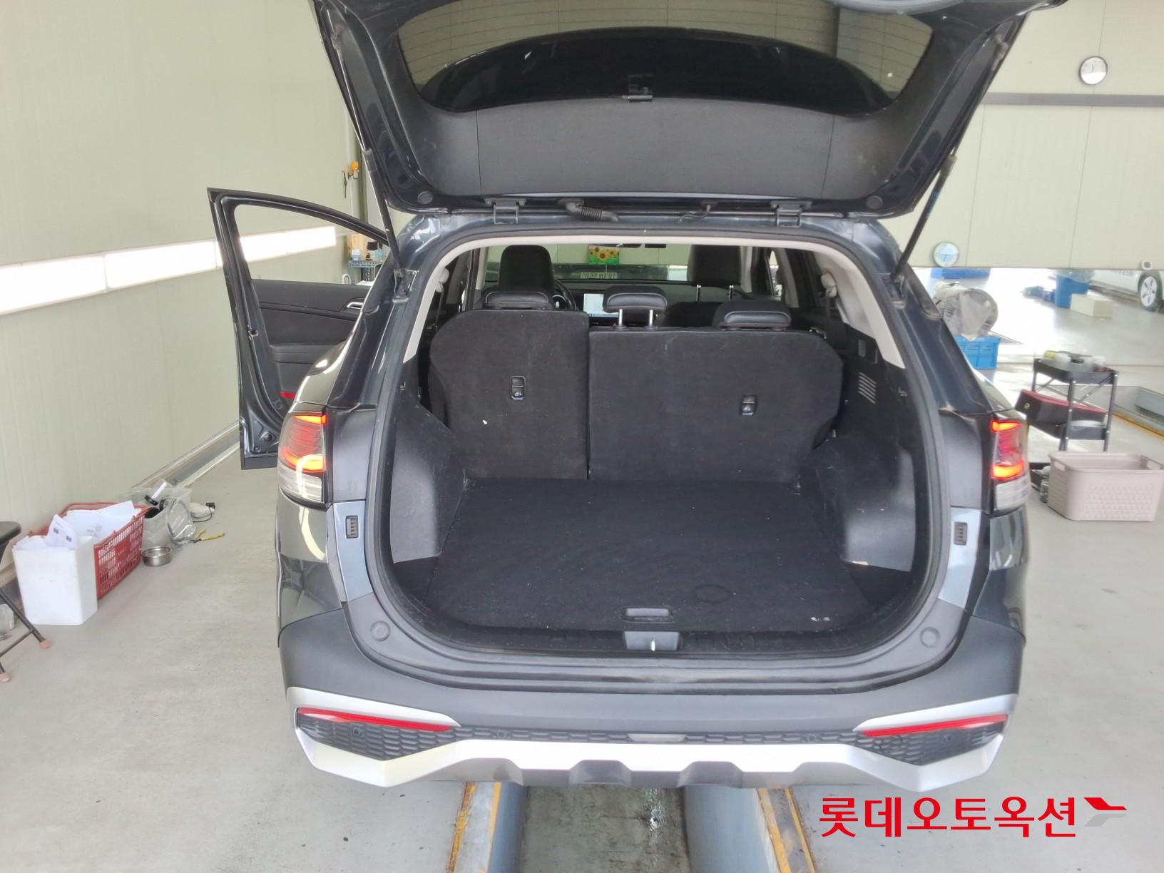 2022 - kia sportage