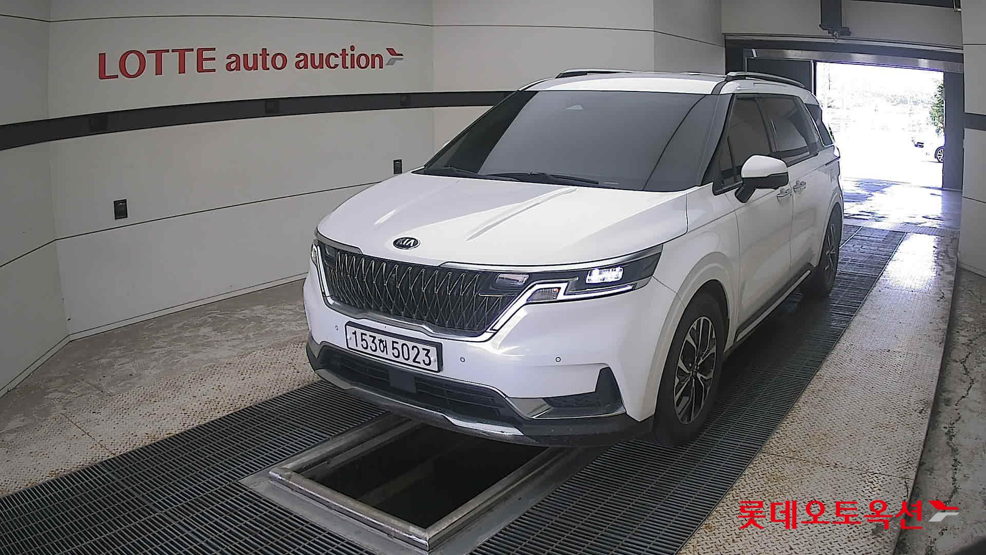 2021 - kia carnival